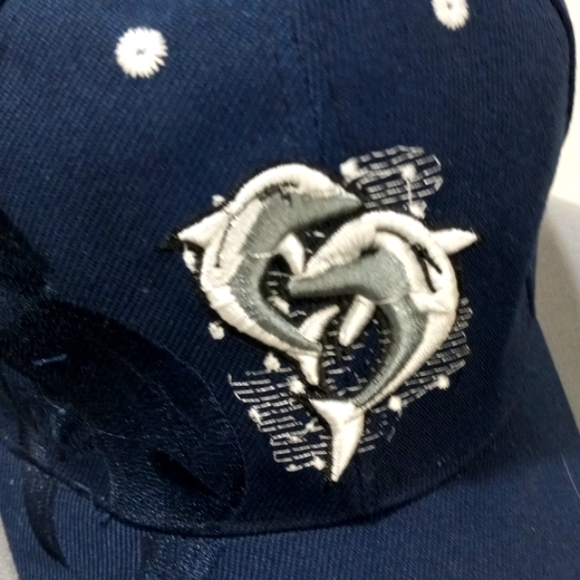 Dalphin Tourist Bahamas Cap - Picture 2 of 7